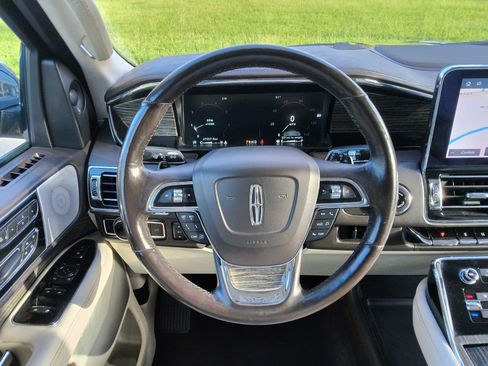 Used 2020 Lincoln Navigator L Black Label AWD/4WD image 9