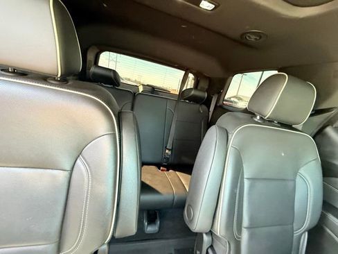 Used 2023 Chevrolet Traverse Premier w/ Redline Edition FWD image 13
