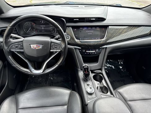 Used 2022 Cadillac XT6 Premium Luxury FWD image 23