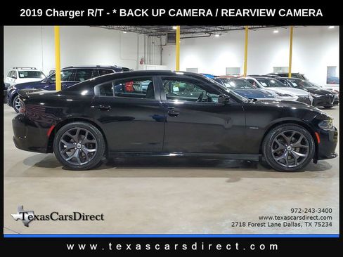 Used 2019 Dodge Charger R/T image 5