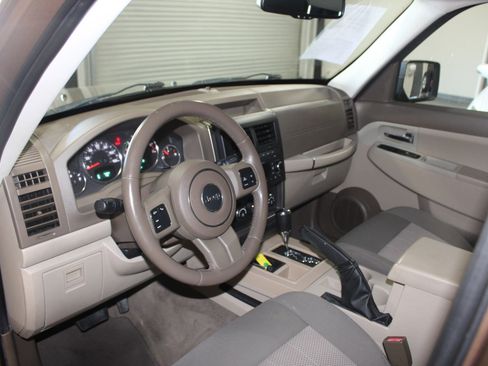 Used 2012 Jeep Liberty Sport w/ Popular Equipment Group image 8