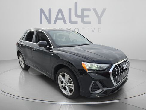Used 2020 Audi Q3 2.0T Premium w/ Convenience Package AWD/4WD image 7