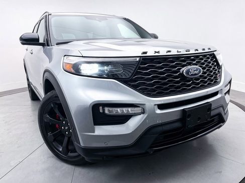 Used 2021 Ford Explorer ST w/ Equipment Group 401A image 4