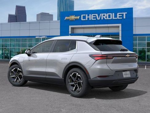 New 2026 Chevrolet Equinox EV LT FWD image 3