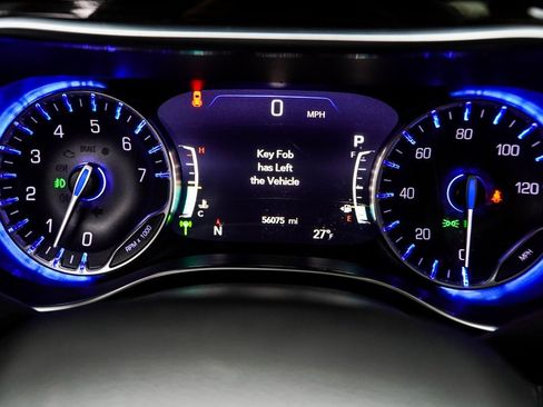 Used 2022 Chrysler Pacifica Pinnacle image 32