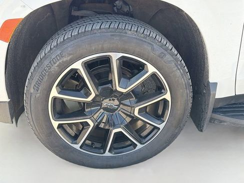 Used 2022 Chevrolet Tahoe RST w/ Sport Performance Package image 14
