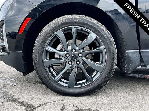 Used 2023 Chevrolet Equinox RS w/ LPO, Floor Liner Package FWD image 32