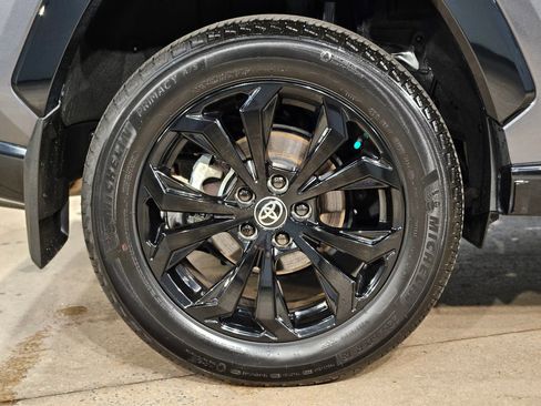Certified 2025 Toyota RAV4 SE AWD/4WD image 17