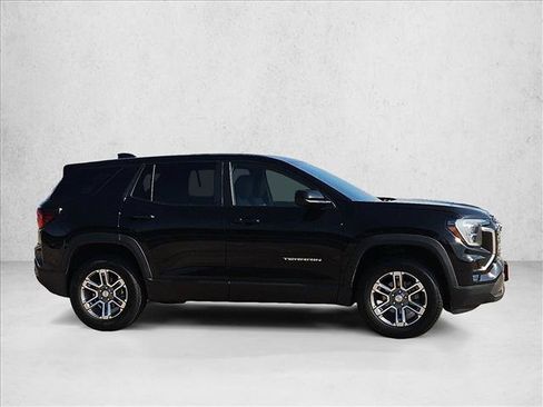 Used 2025 GMC Terrain Elevation FWD image 4