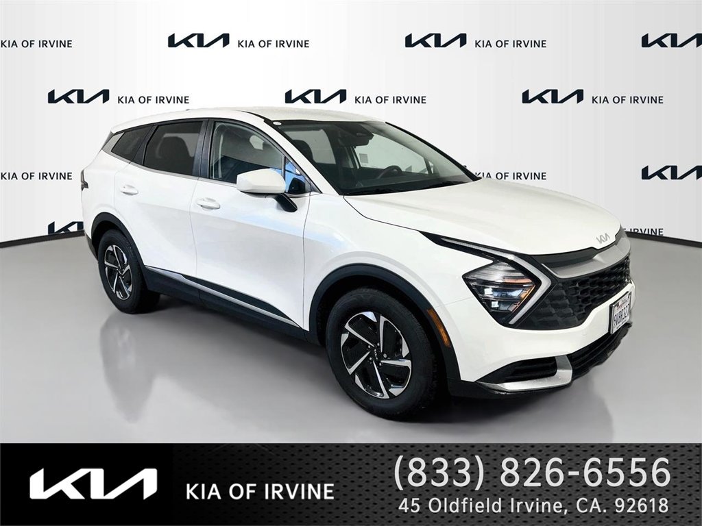 Used 2025 Kia Sportage LX FWD image 1