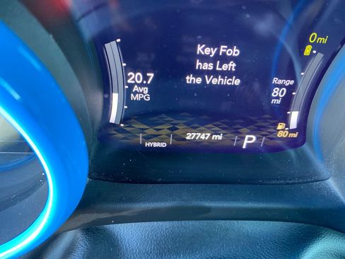 Used 2022 Jeep Wrangler Unlimited Sahara image 17