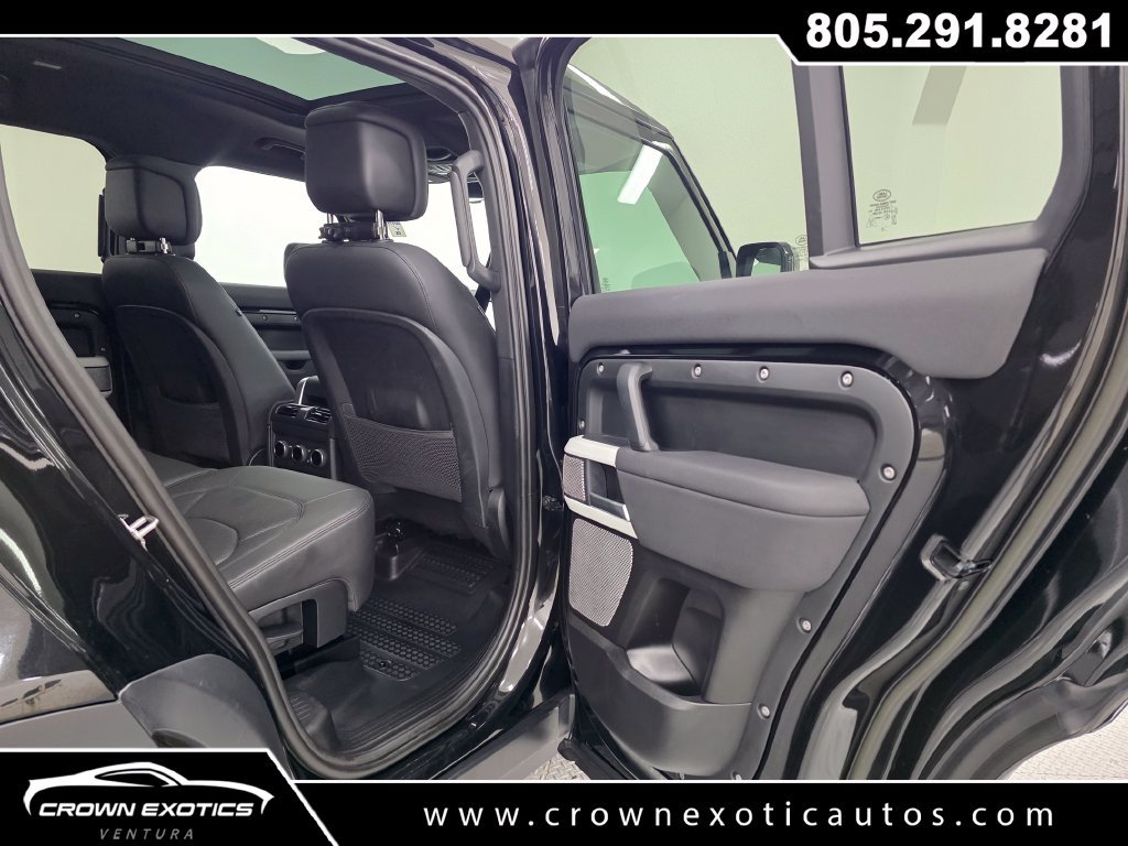 Used 2023 Land Rover Defender 130 SE AWD/4WD image 17