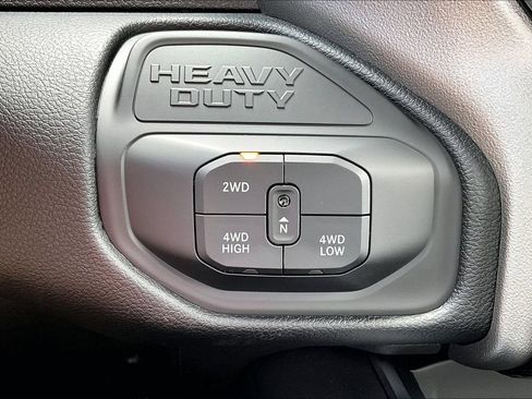 New 2026 RAM 2500 Big Horn AWD/4WD image 34