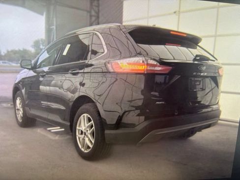 Certified 2024 Ford Edge SEL w/ Convenience Package AWD/4WD image 17