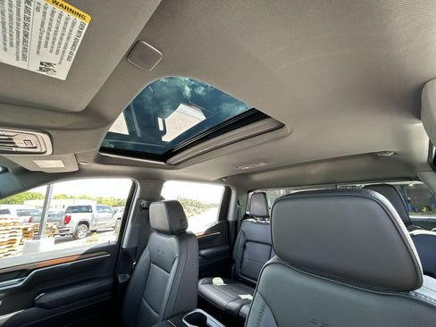 Used 2026 GMC Sierra 1500 Denali AWD/4WD image 19