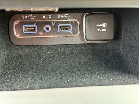 Used 2019 Jeep Grand Cherokee Limited w/ Trailer Tow Group IV image 25