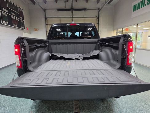 Used 2022 RAM 1500 Big Horn AWD/4WD image 22