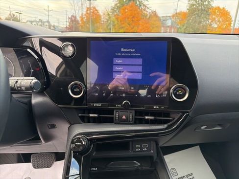 Used 2022 Lexus NX 350 AWD image 18