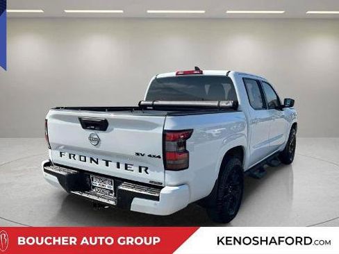 Used 2023 Nissan Frontier SV w/ Midnight Edition Package AWD/4WD image 5