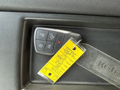 Used 2024 GMC Sierra 1500 SLT image 30