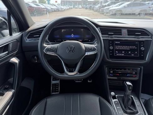Used 2023 Volkswagen Tiguan SE R-Line AWD/4WD image 25