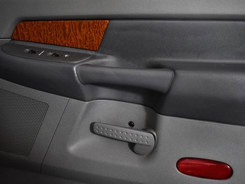 Used 2007 Dodge Ram 3500 Truck Laramie image 36