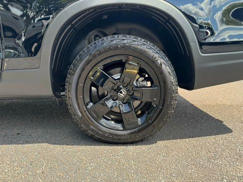 Used 2026 Honda Ridgeline Black Edition image 10