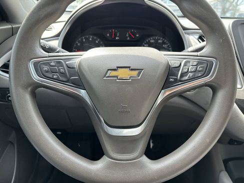 Used 2018 Chevrolet Malibu LS image 8
