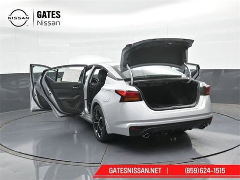 New 2025 Nissan Altima 2.5 SR image 59