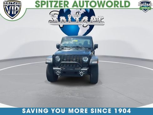 Used 2021 Jeep Gladiator Sport AWD/4WD image 7