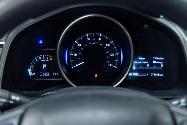 Used 2018 Honda Fit EX image 2