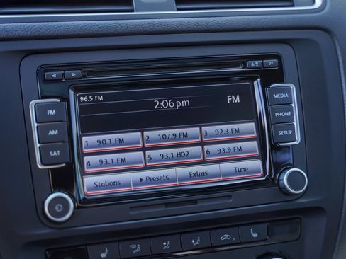 Used 2014 Volkswagen Jetta GLI Autobahn image 21