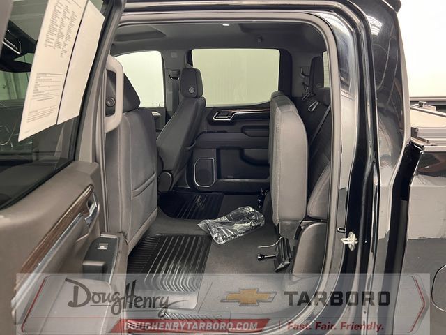 Used 2023 Chevrolet Silverado 1500 LT AWD/4WD image 31