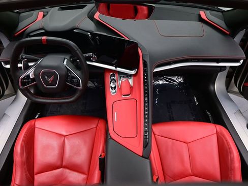 Used 2023 Chevrolet Corvette Stingray Preferred Cpe w/ Z51 Performance Package RWD image 34