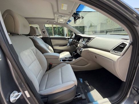 Used 2018 Hyundai Tucson Value w/ Cargo Package FWD image 14