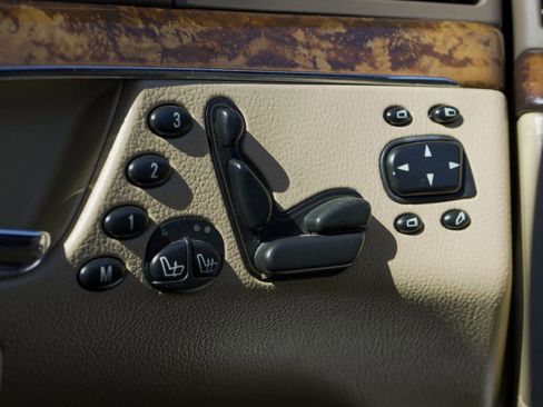 Used 2004 Mercedes-Benz S 500 image 26