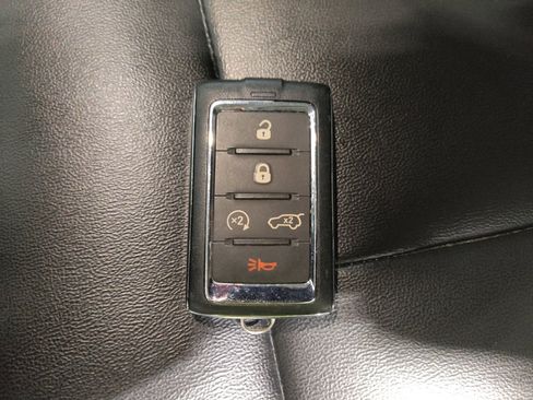 Used 2023 Jeep Grand Cherokee Limited AWD/4WD image 32