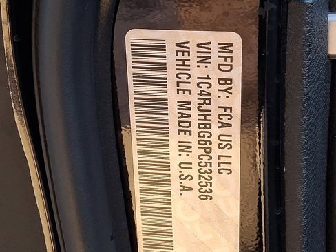 Certified 2023 Jeep Grand Cherokee Limited image 27