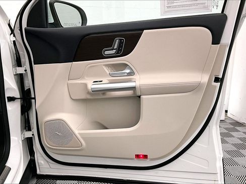 Used 2026 Mercedes-Benz GLA 250 image 25