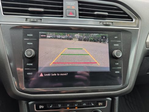 Used 2019 Volkswagen Tiguan SE w/ 3rd Row Seat Package AWD/4WD image 24
