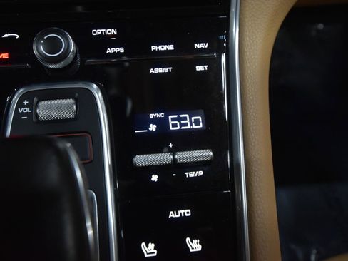 Used 2018 Porsche Panamera 4S AWD/4WD image 41