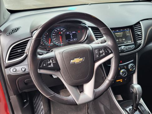 Used 2019 Chevrolet Trax LT w/ Driver Confidence Package image 21