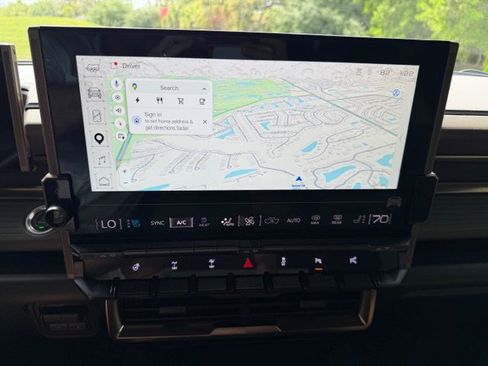 Used 2024 GMC Hummer EV 3X w/ Extreme Off-Road Package image 18