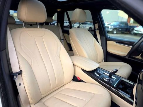 Used 2017 BMW X5 xDrive40e image 29