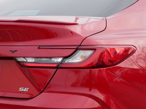 Certified 2025 Toyota Camry SE w/ Convenience Package image 17