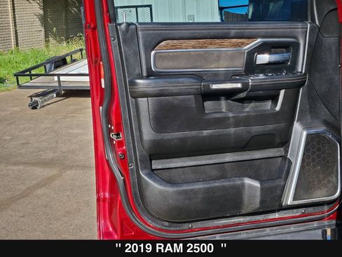 Used 2019 RAM 2500 Laramie AWD/4WD image 14