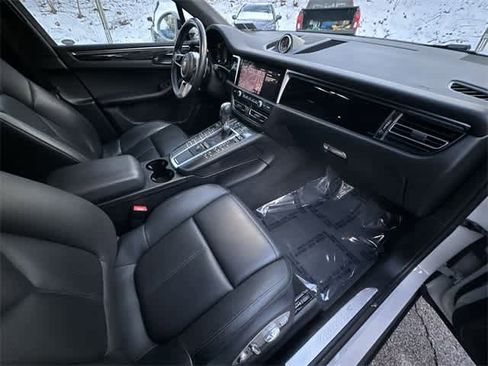 Used 2020 Porsche Macan S image 22