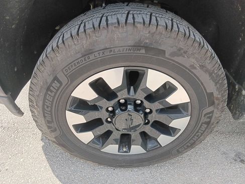 Used 2020 Chevrolet Silverado 2500 Custom RWD image 9