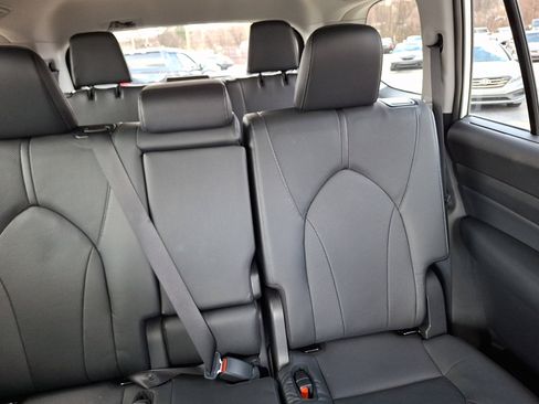 Used 2024 Toyota Grand Highlander Limited image 20