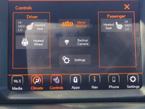 Used 2020 Jeep Wrangler Unlimited Sahara AWD/4WD image 25
